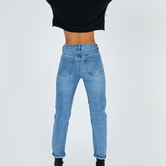 HAYDEN KNEE RIP JEANS MIDWASH DENIM- PrincessPolly - Picture 2 of 5